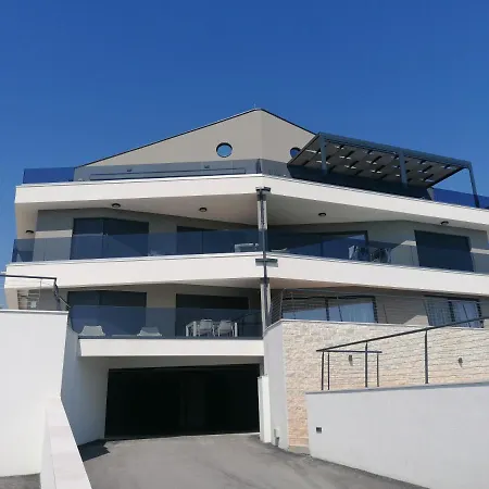 Letizia Apartment