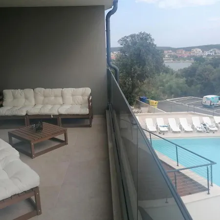 Letizia Apartment *